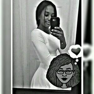 Meet your Posher, Daniela